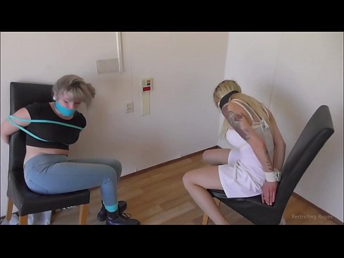 ❤️ Beroende / bunden och munkavle / jungfru i nöd ❌ Porno at us ❌️