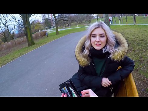 ❤️ Sväljer en främlings het sperma för pengar - avsugning i parken av Eva Elfie ❌ Porno at us ❌️